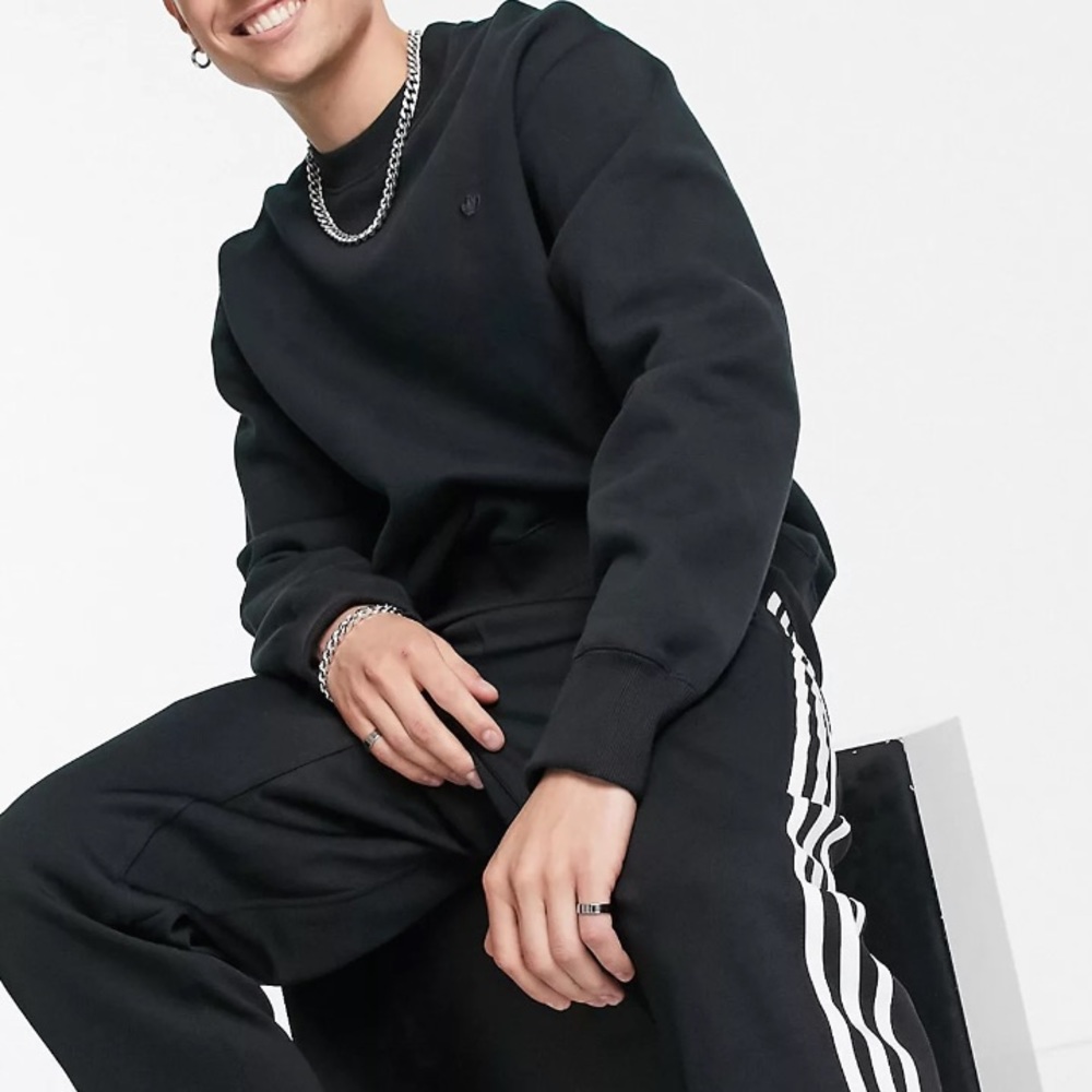 Classic Premium Clean Design Crewneck Sweatshirt - Picture 3 of 14